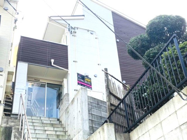 エスコートパレス南太田の外観画像