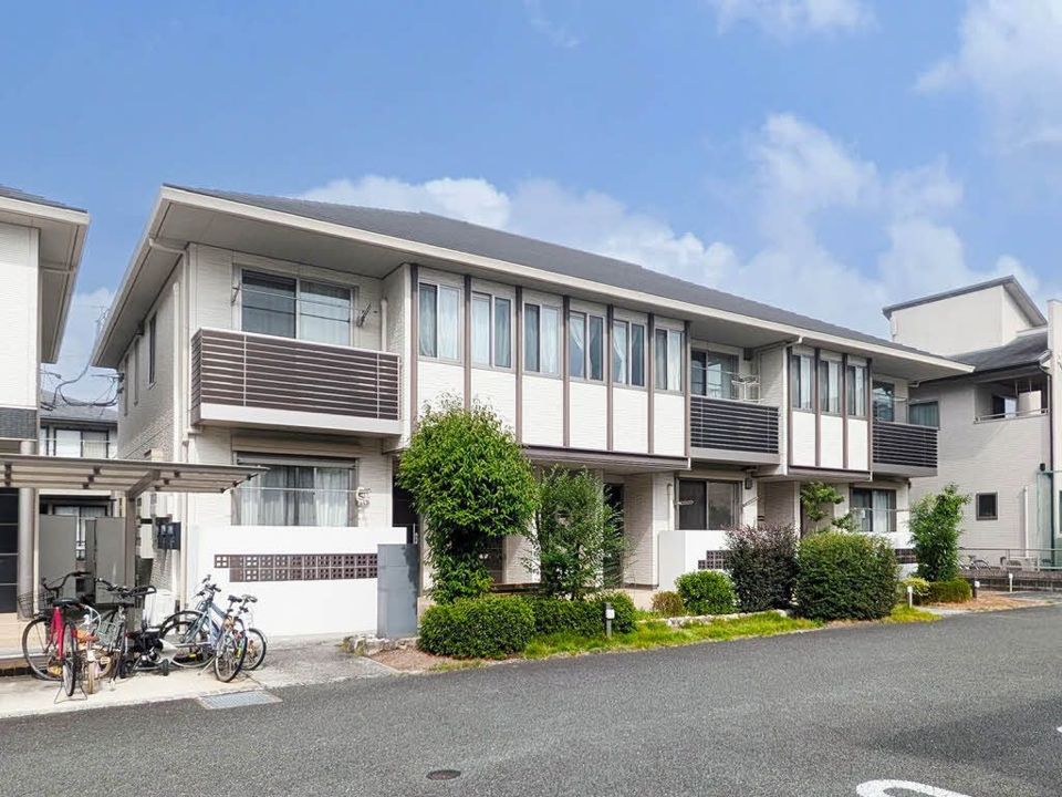 クレストールアベニュー III棟 Cの外観画像