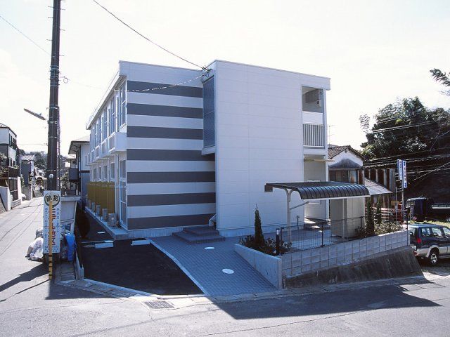 レオパレスカメリア六番館の外観画像