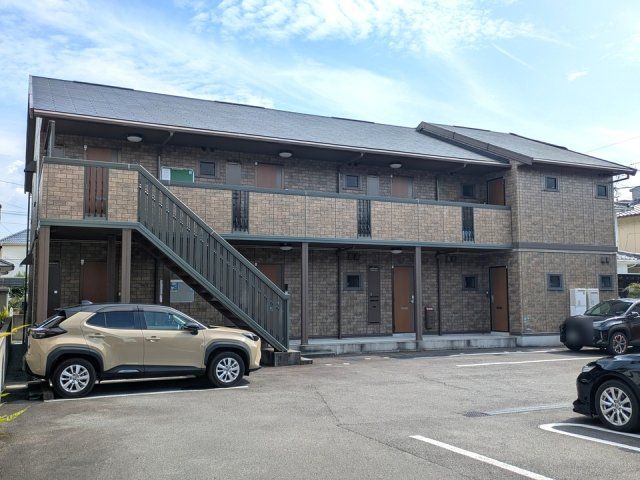リビングタウン古川北壱番館 B棟の外観画像