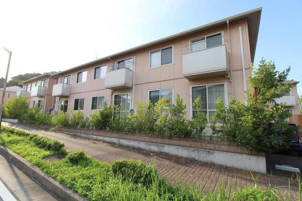 パステルコート成田Lの外観画像
