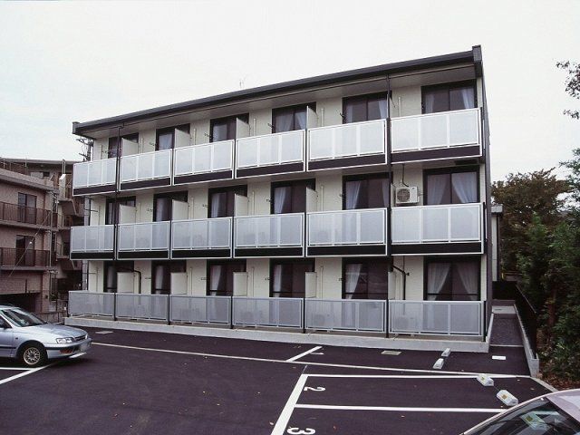 レオパレスアーバン向丘Ⅱの外観画像