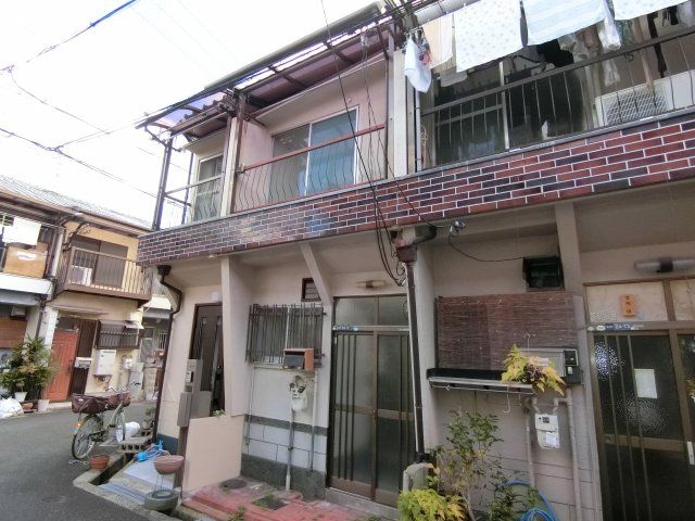 門真市城垣町貸家の外観画像