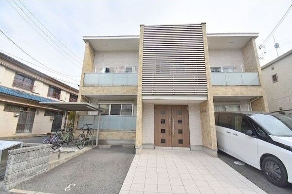 ローレル千里山西の外観画像