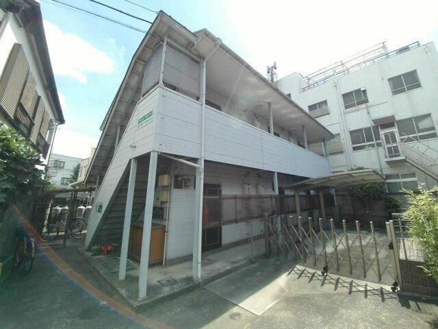 フラットワタナベの外観画像