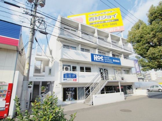 HONEST(オネスト)の外観画像