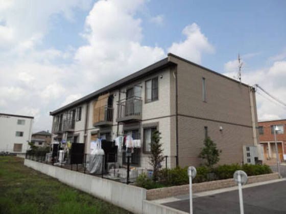 リースランド西市 D棟の外観画像