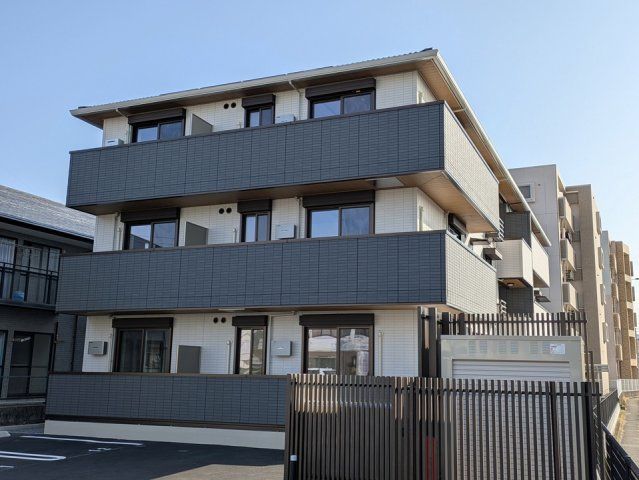 ベルマティーナ南松山の外観画像