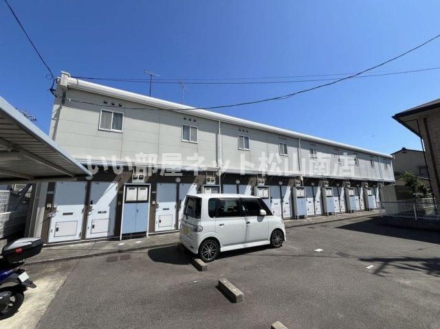 レオパレスグリーンコート 小栗の外観画像