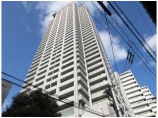 ジーニス大阪の外観画像