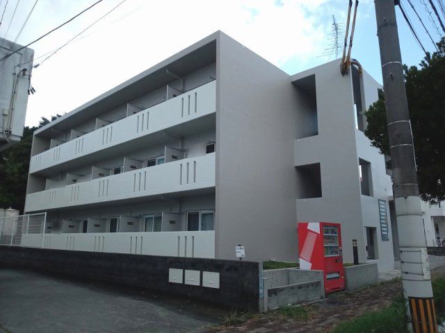 レオパレスグリーンヒルの外観画像