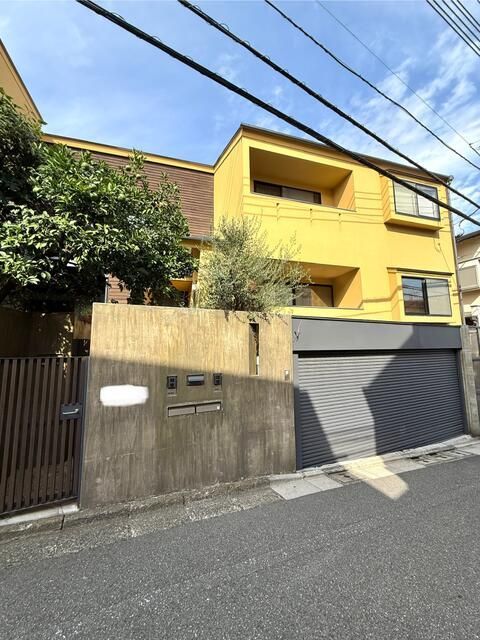 貸タウンハウス 目黒区中目黒3丁目の外観画像