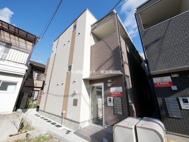 リバーサイドテラス中宮の外観画像