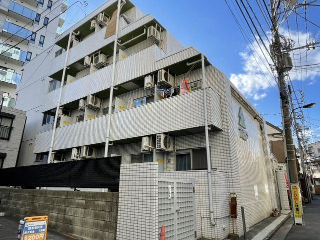 トップ新宿薬王寺の外観画像