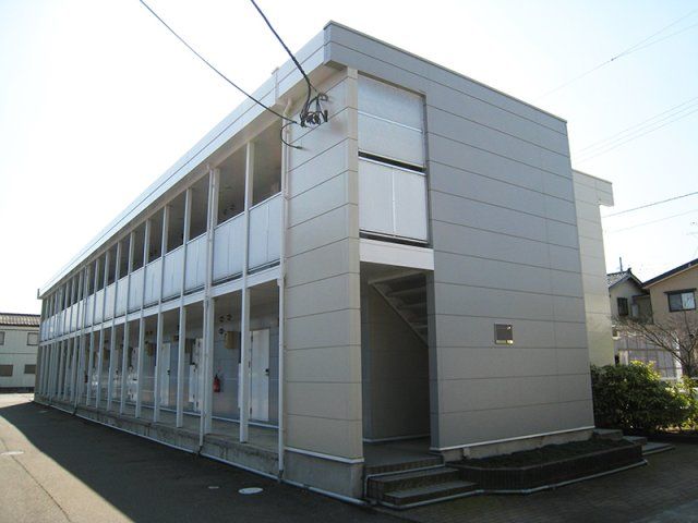 レオパレスグランドールの外観画像