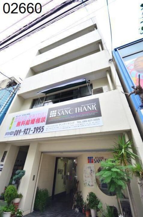 西岡ビル(勝山町)の外観画像