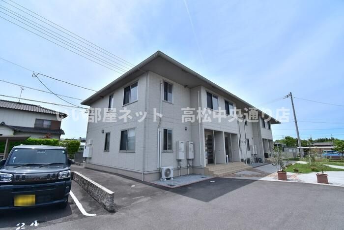 プティ ボヌール B棟の外観画像