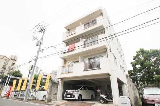 実森ビルの外観画像