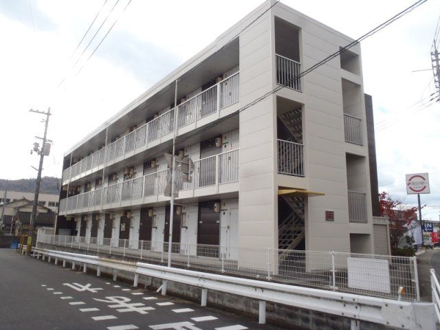 レオパレス2001の外観画像