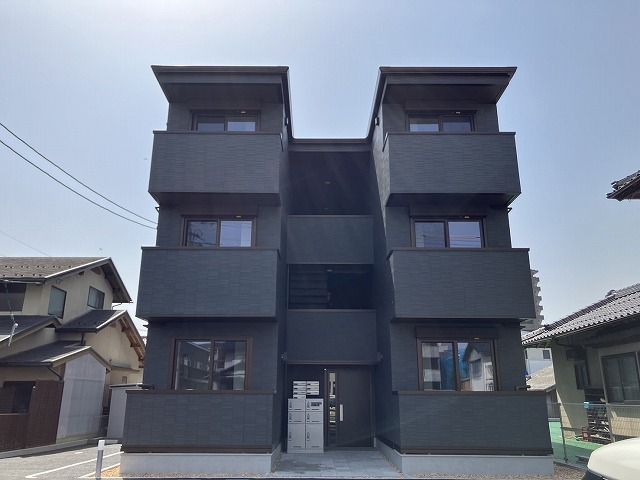 アメリプラスの外観画像