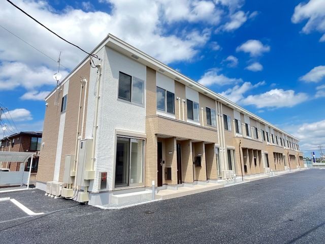 クローバーアイズの外観画像