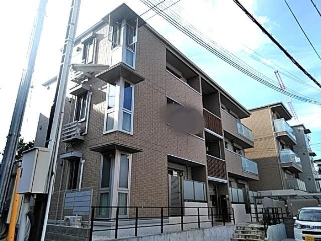 ラ メゾン ド ボヌール 桜塚 Bの外観画像