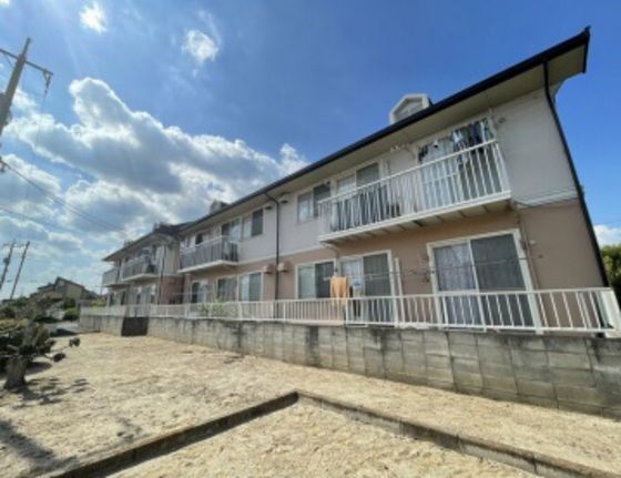 雨あがりの虹 A棟の外観画像