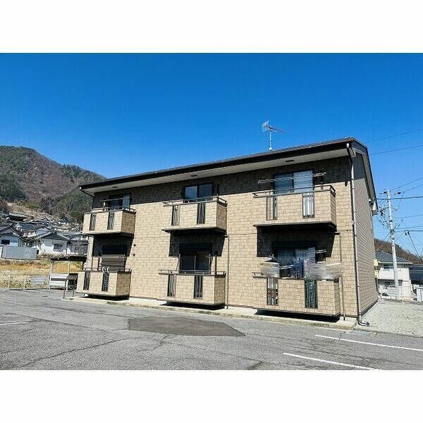 サプリング上山田A棟の外観画像