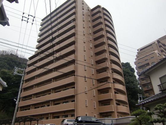 ライオンズマンション比治山公園の外観画像