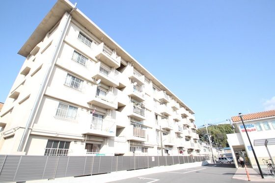 鵜崎マンションの外観画像