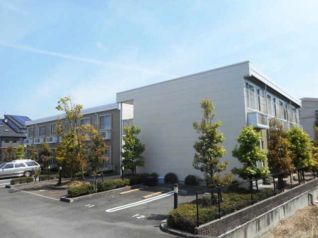 レオパレスワールドの外観画像
