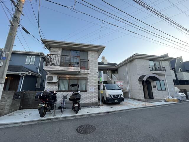 キャラット和泉の外観画像
