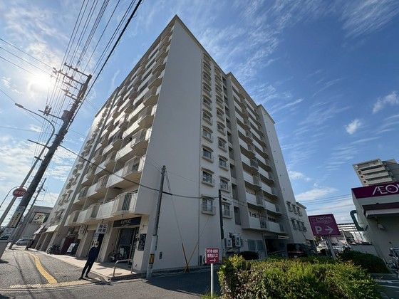 イトーピア舟入マンションの外観画像