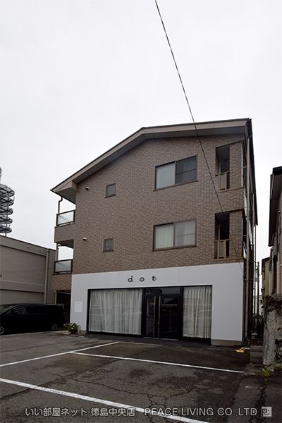ウエルスの外観画像