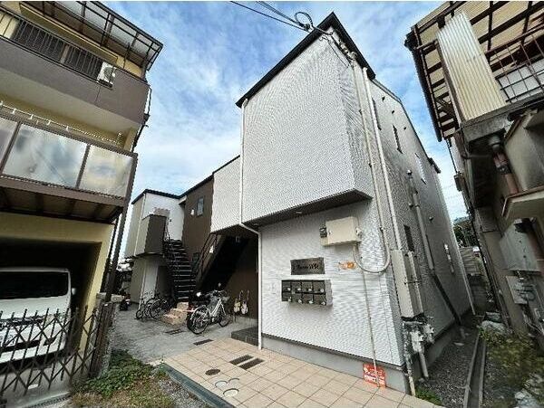 F'GRACE高槻(エフグレイスタカツキ)の外観画像