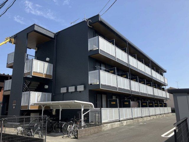レオパレス泉の外観画像