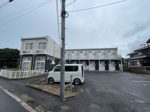 レオパレスミッドフォートの外観画像
