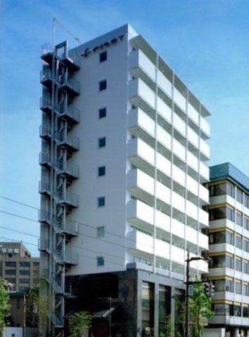ファースト・レーベン新富町の外観画像