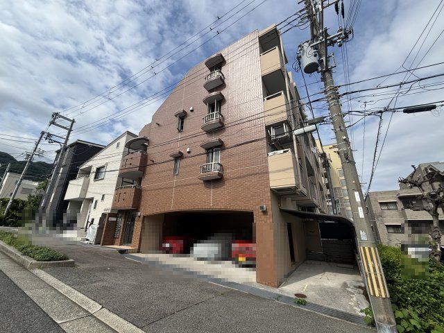 プチットフォーレの外観画像