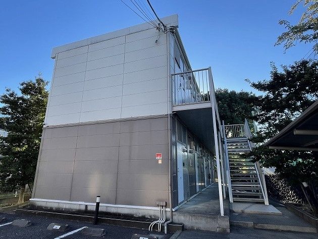 レオパレスフロイデの外観画像