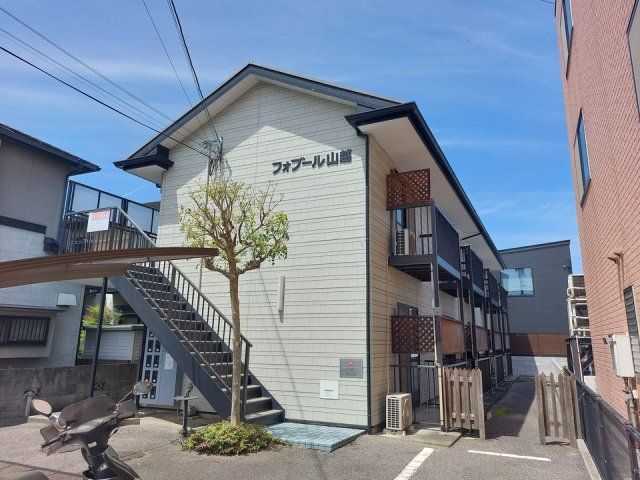 フォブール山越の外観画像