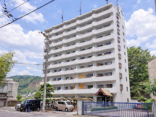 オクタワーズ松山道後の外観画像