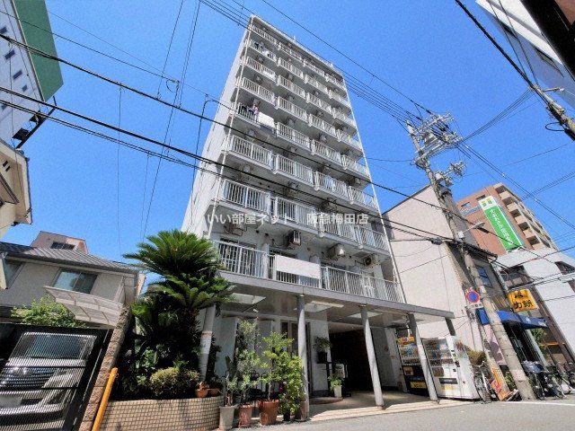 十信前ミールズの外観画像