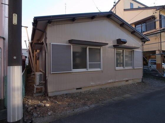 小豆餅1丁目24-13貸家の外観画像