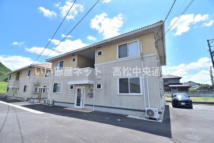 メゾン・リシェス B棟の外観画像
