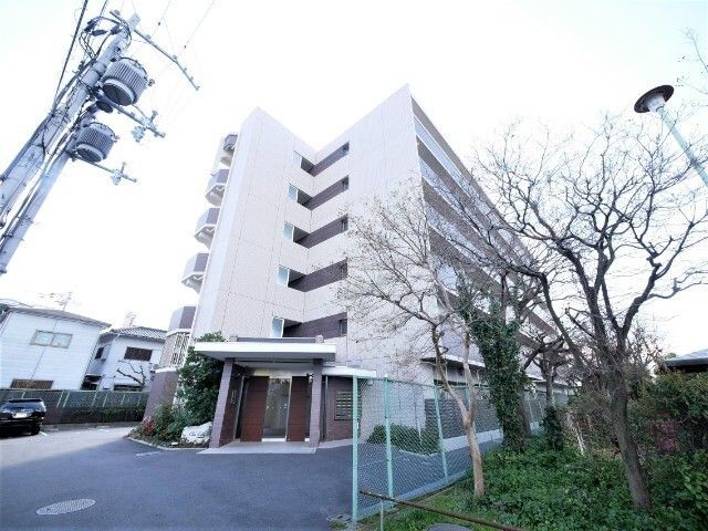 クラン エシオの外観画像