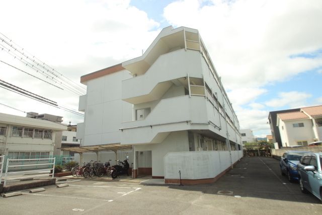 長尾マンションの外観画像