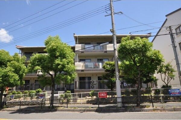フォルク北千里K棟の外観画像