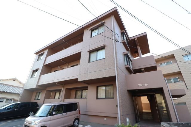 フルールの外観画像