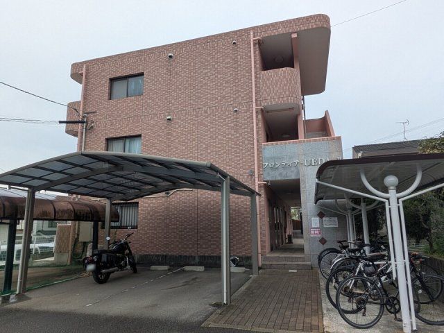 フロンティア・UEDA2の外観画像